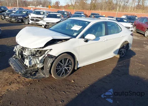 2022 Toyota Camry Se Awd z USA, uszkodzony, nr VIN 4T1G11BK4NU072539